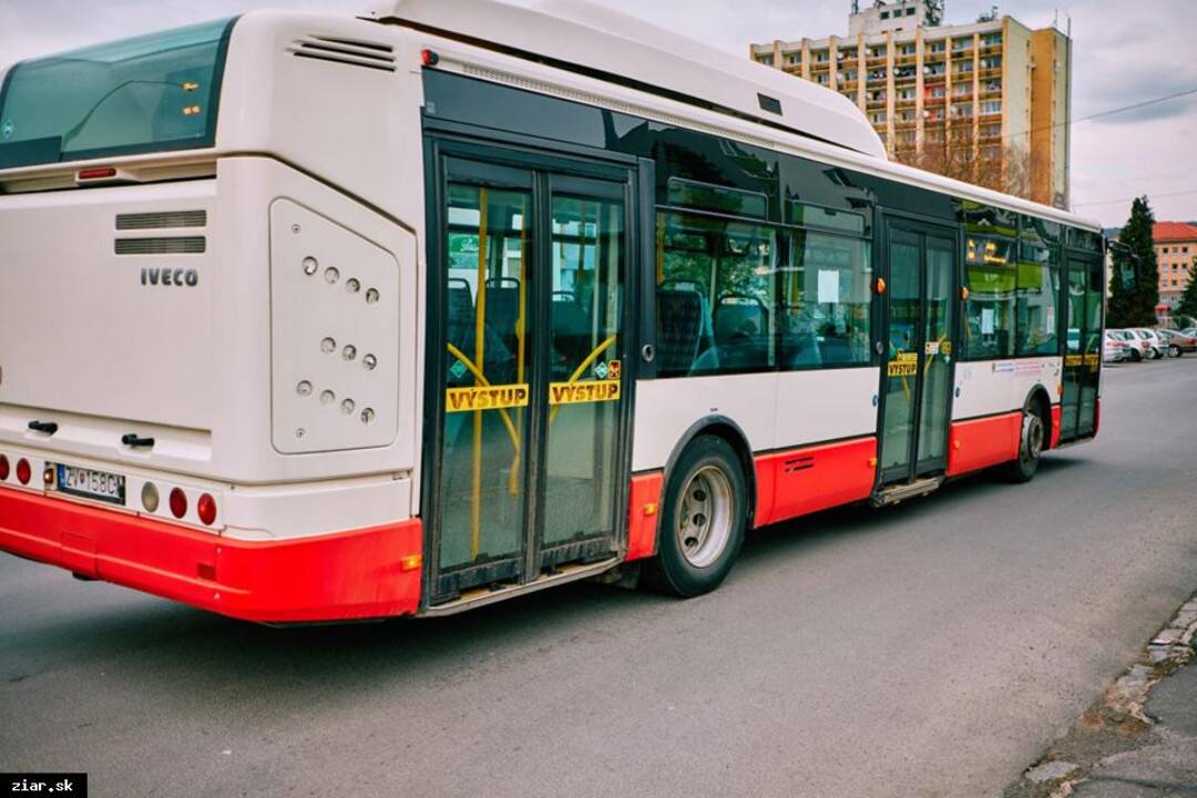 Foto: Budú po Žiari nad Hronom premávať nové autobusy? Mesto už požiadalo o dotáciu