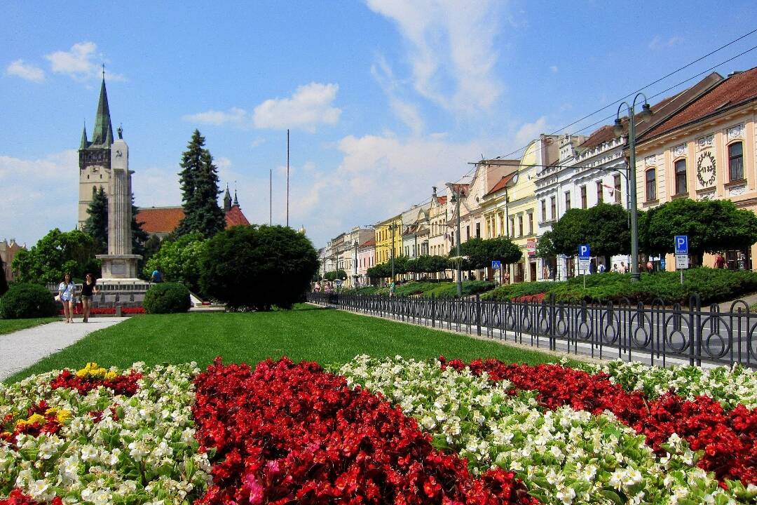 Foto: Počet Slovákov opäť klesol. Ako sú na tom mestá v Banskobystrickom kraji?