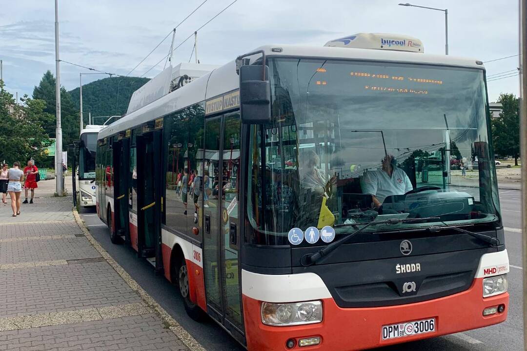 Foto: Cestujete autobusmi? Viaceré linky MHD v Banskej Bystrici začali jazdiť v prázdninovom režime