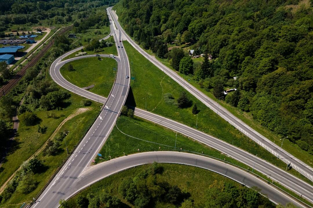 FOTO: Prvá etapa opráv mosta pri Zvolene je úspešne dokončená. Cez víkend začnú práce na druhej