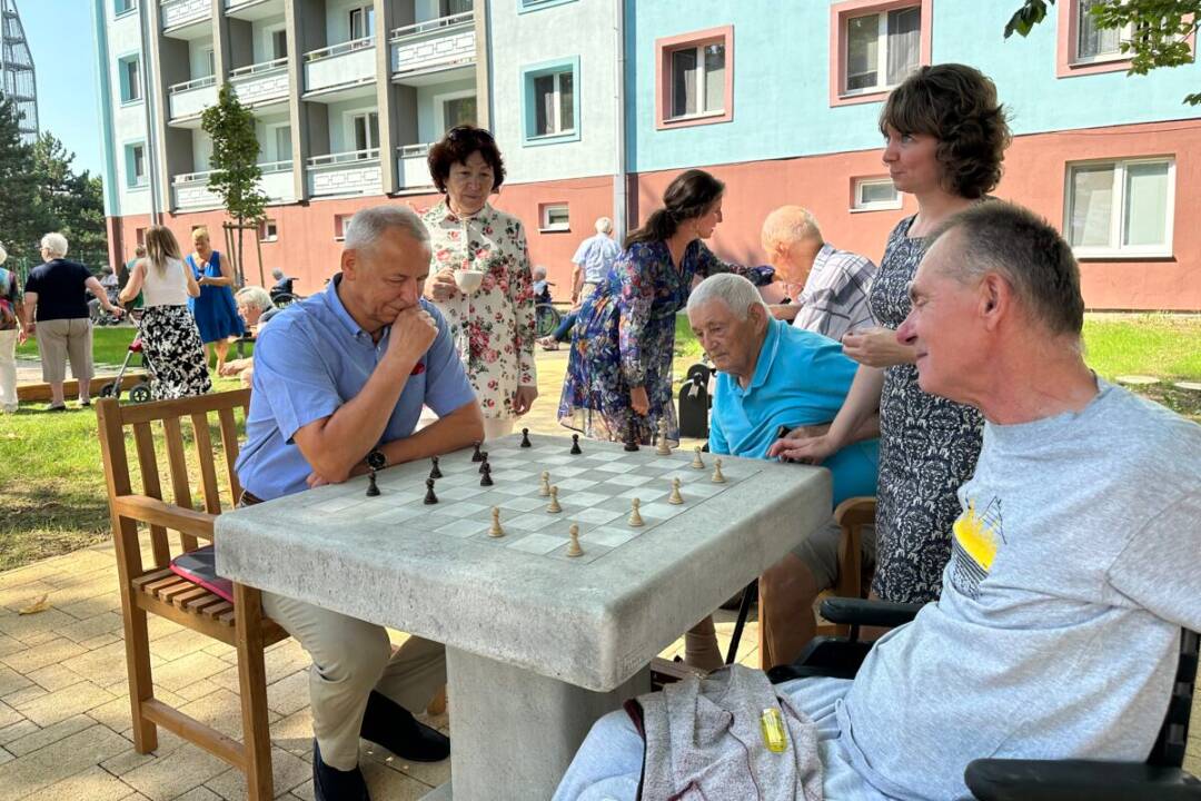 FOTO: V Banskej Bystrici otvorili novú oddychovú zónu. Pozrite sa, ako to v nej vyzerá