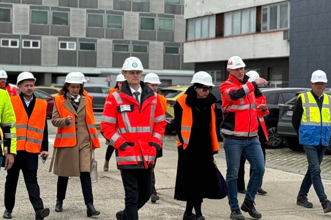 FOTO: Stavbu Rooseveltky skontrolovali aj zástupcovia štátu, ako sú na tom kľúčové termíny?