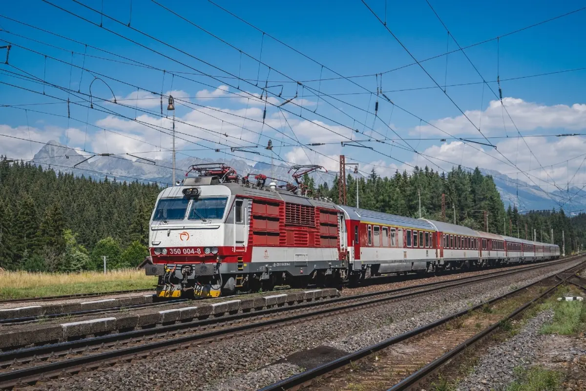 Foto: Prekliaty úsek medzi Radvaňou a Vlkanovou, vlak zrazil človeka