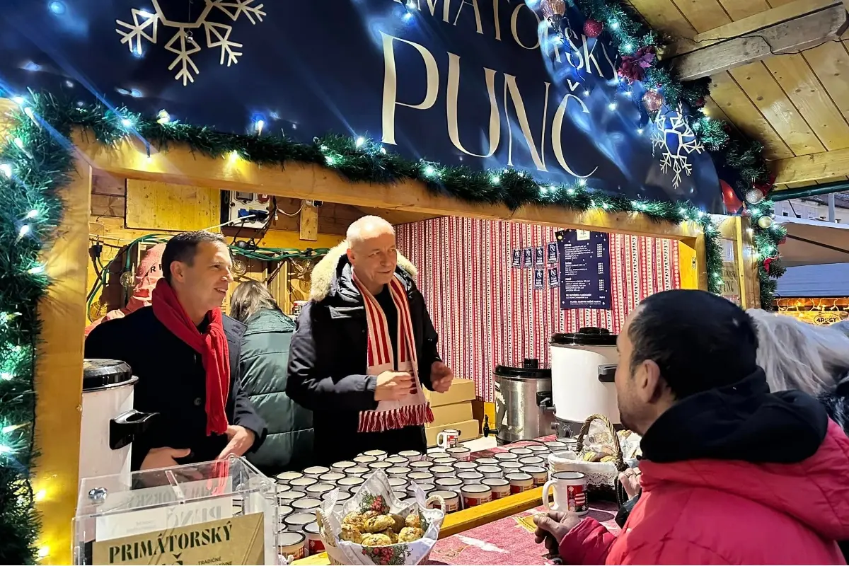 Foto: VIDEO: Primátorský punč v Bystrici vyzbieral viac ako 4-tisíc eur, peniaze poputujú na pomoc IPčku