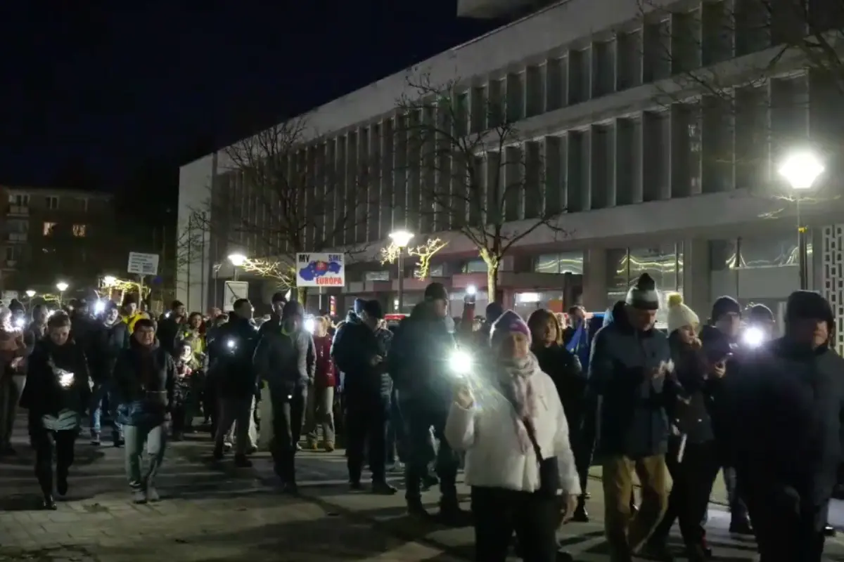 Foto: VIDEO: V Banskej Bystrici sa konal protest Slovensko je Európa