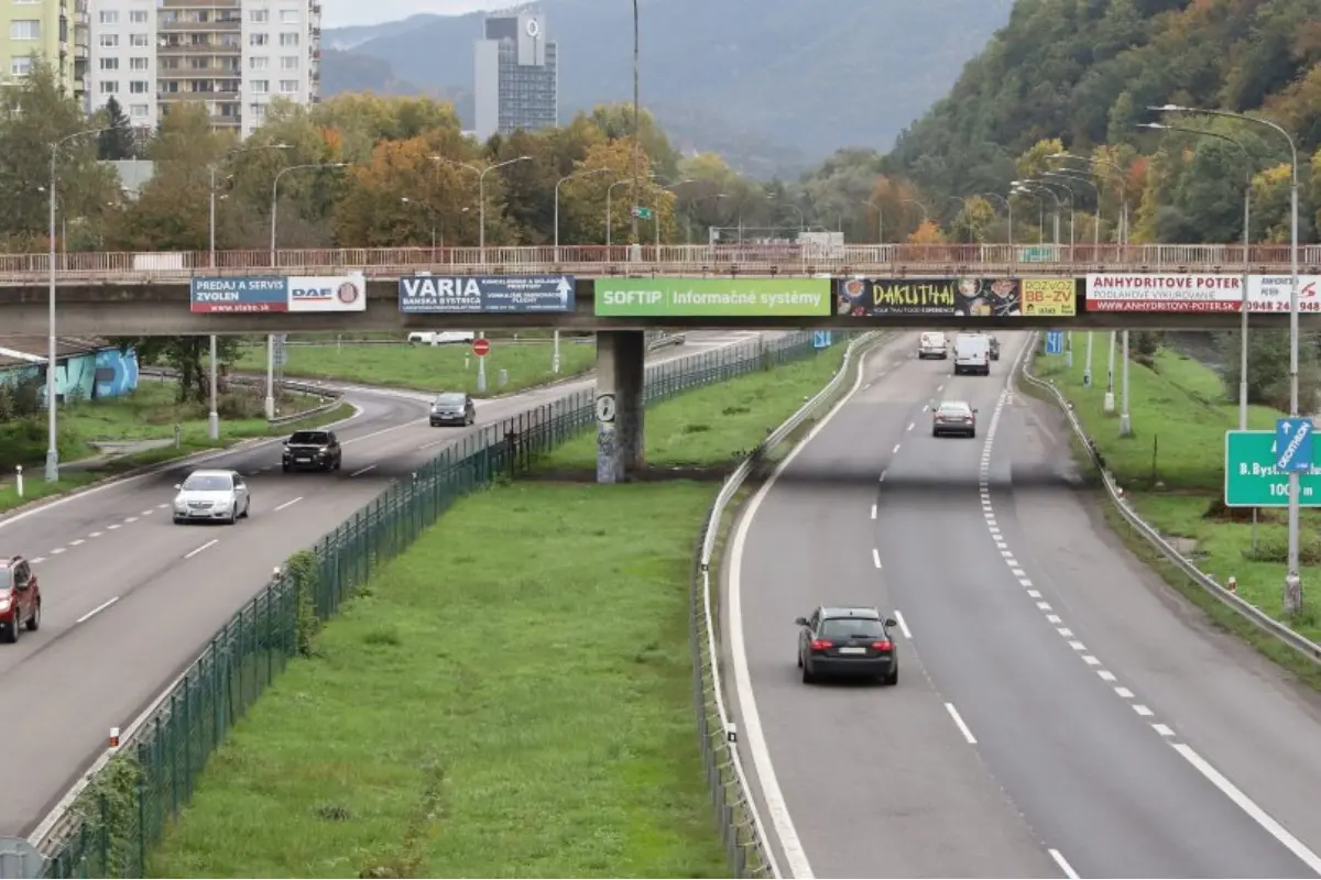 Foto: Radvanský most v Banskej Bystrici sa už o pár dní podrobí komplexnej diagnostike. Treba rátať s obmedzeniami v doprave