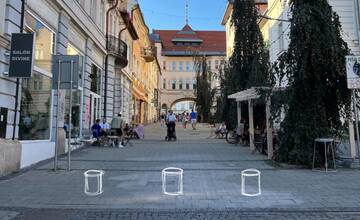 Veľká zmena na Národnej ulici v Banskej Bystrici. Vodičov už čoskoro zastavia stĺpiky za tisíce eur