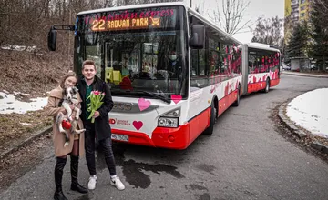 VIDEO: V Banskej Bystrici dnes premáva Valentínsky express, cestujúcich čaká špeciálne prekvapenie