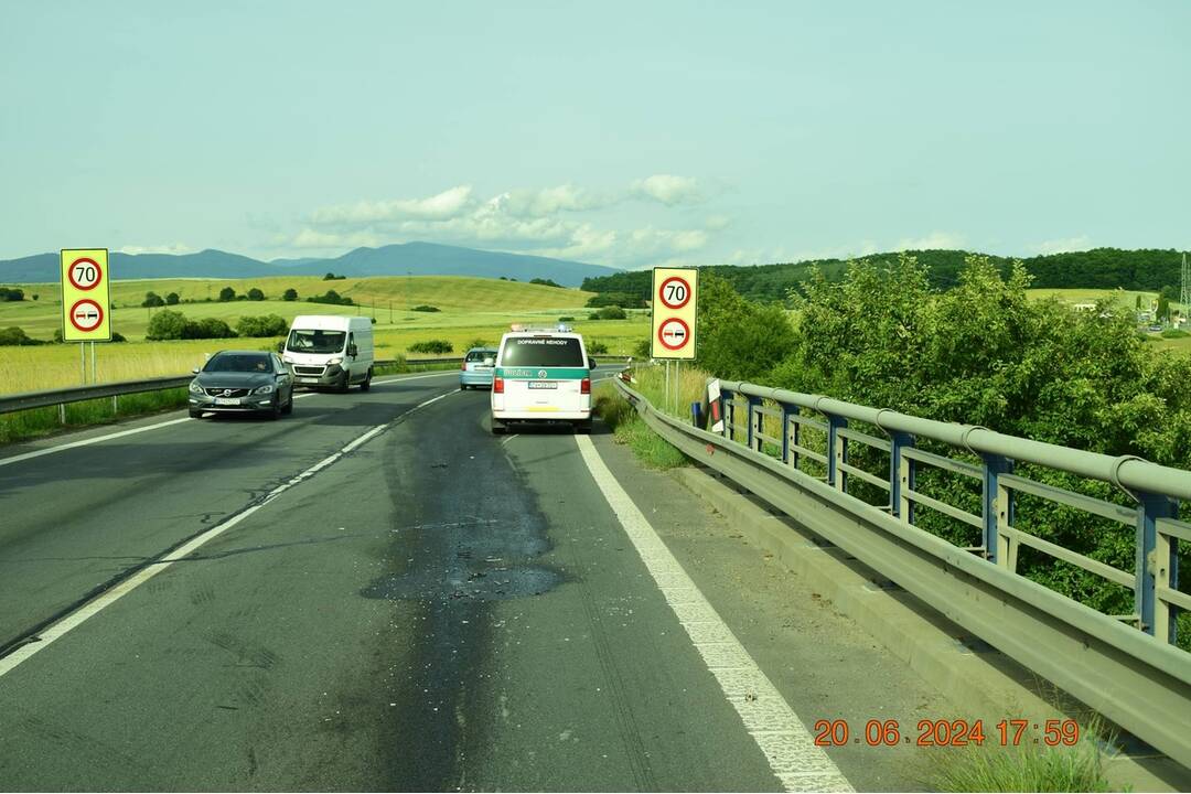 FOTO: Autonehoda na trase zo Zvolena do Detvy, foto 2