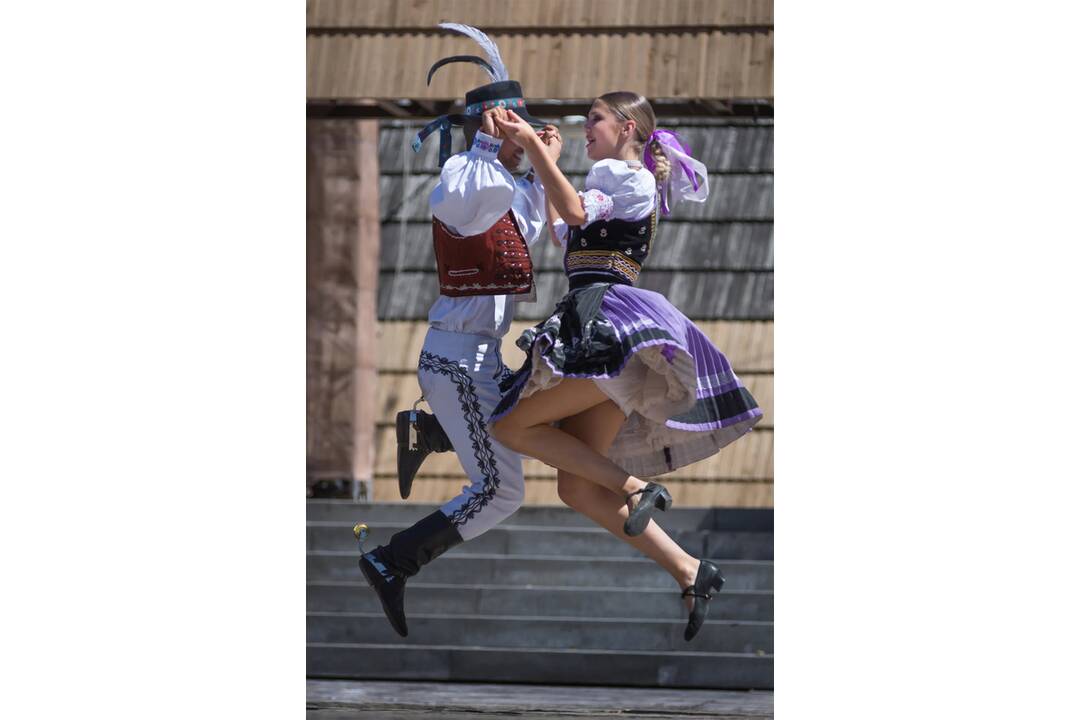 FOTO: Minulé ročníky Folklórnych slávností pod Poľanou , foto 13