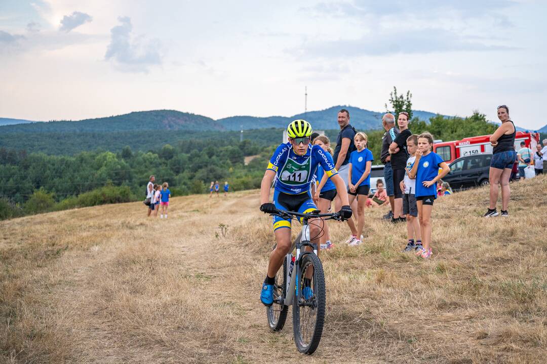 FOTO: 21. ročník Beh SNP do vrchu na Šibeničný vrch, foto 23