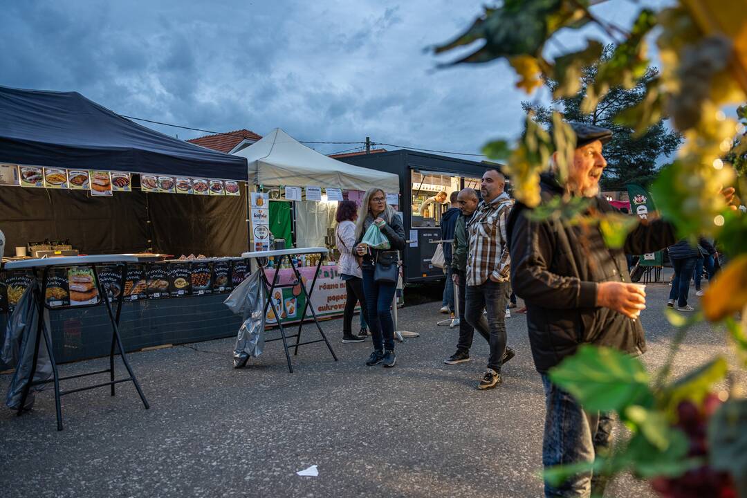 FOTO: Žiarsky jarmok už v plnom prúde, foto 30