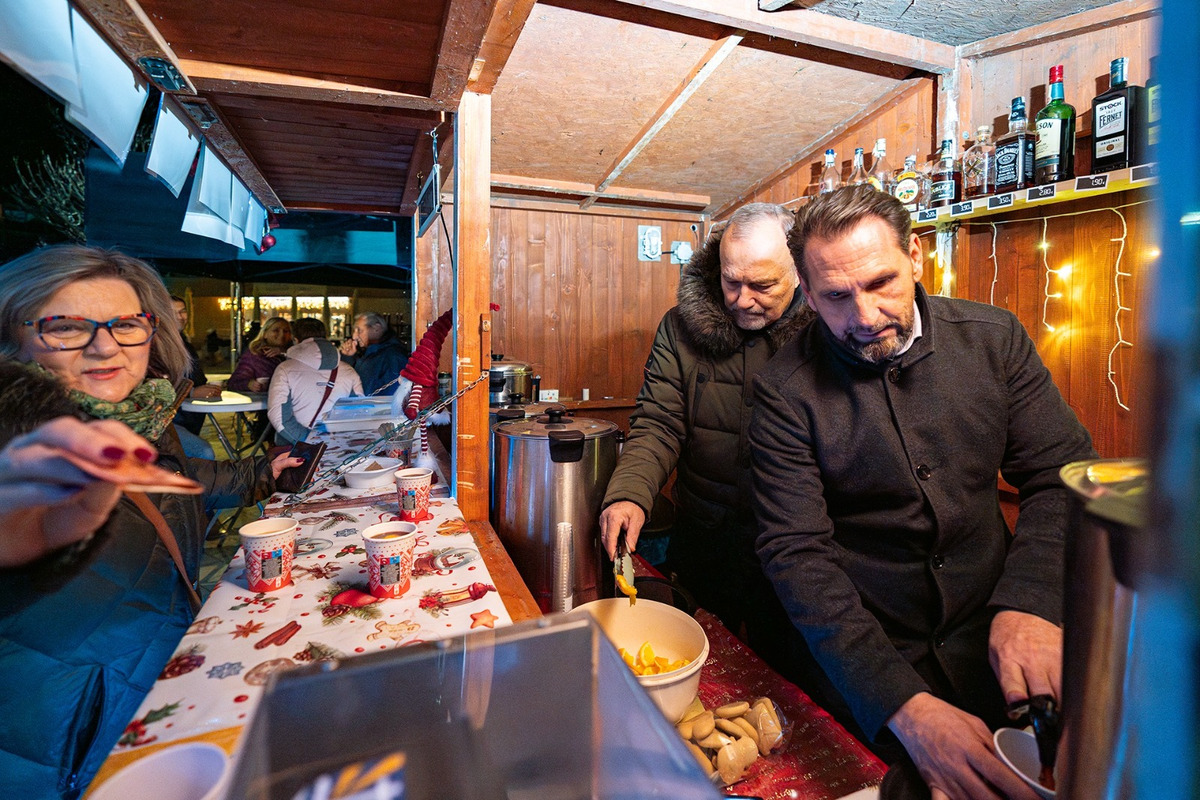 FOTO: Primátorský punč sa tešil veľkej návštevnosti, foto 4