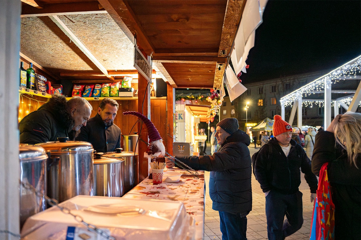 FOTO: Primátorský punč sa tešil veľkej návštevnosti, foto 11