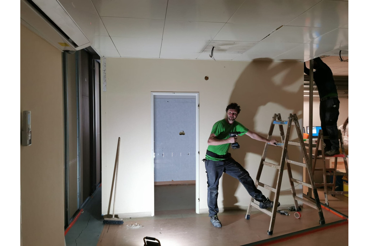 FOTO: Nové technológie v nemocnici pod Urpínom, utomatizované laboratórium otvoria už na budúce leto, foto 1