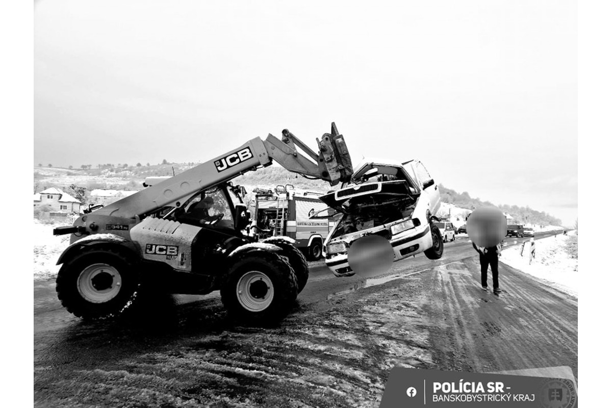 FOTO: Pri Korytárkach došlo k tragickej dopravnej nehode, foto 2