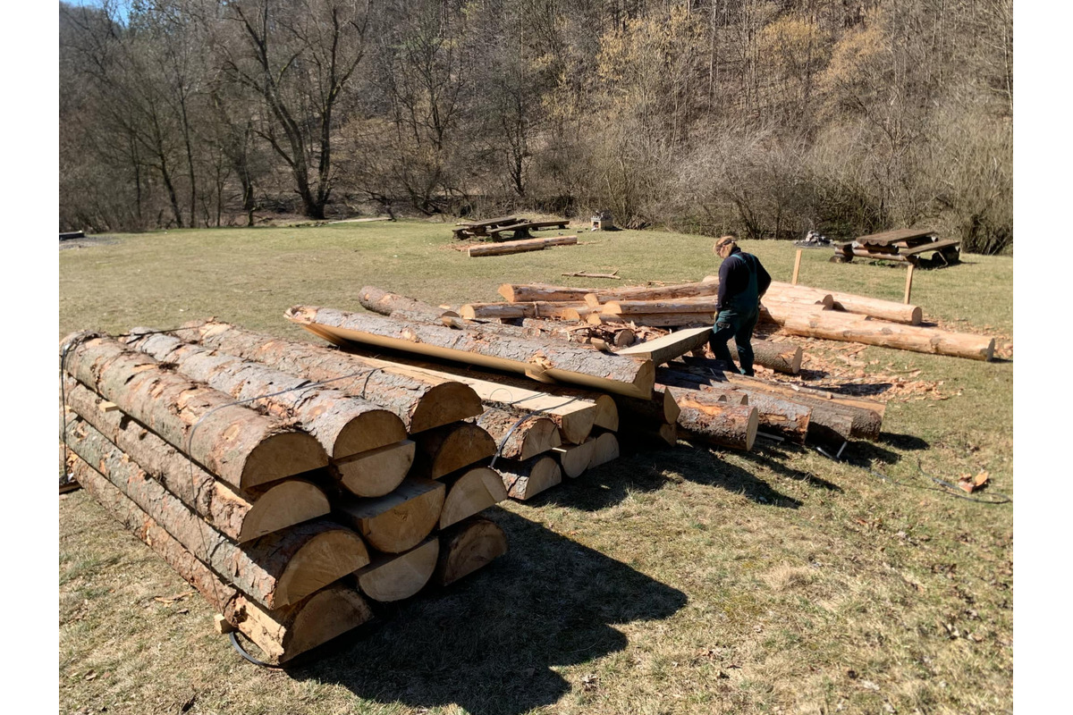 FOTO: V Sásovskej doline sa pracuje, obnovujú oddychový areál, foto 4